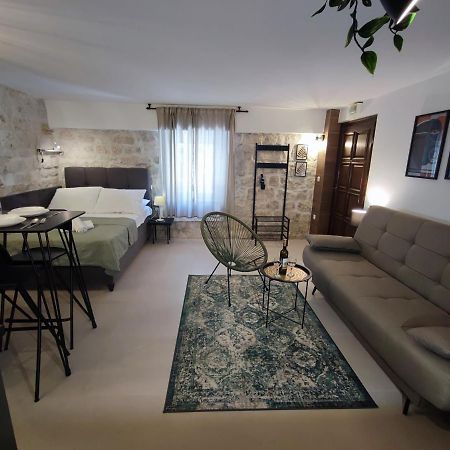 טרוגיר Carol Rooms מראה חיצוני תמונה