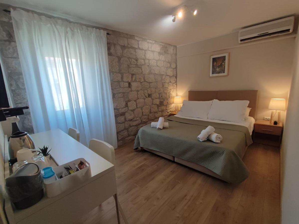 טרוגיר Carol Rooms מראה חיצוני תמונה