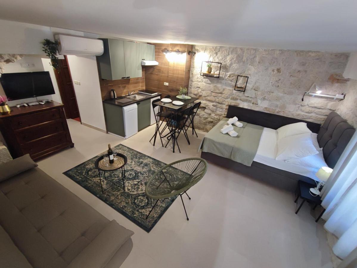 טרוגיר Carol Rooms מראה חיצוני תמונה