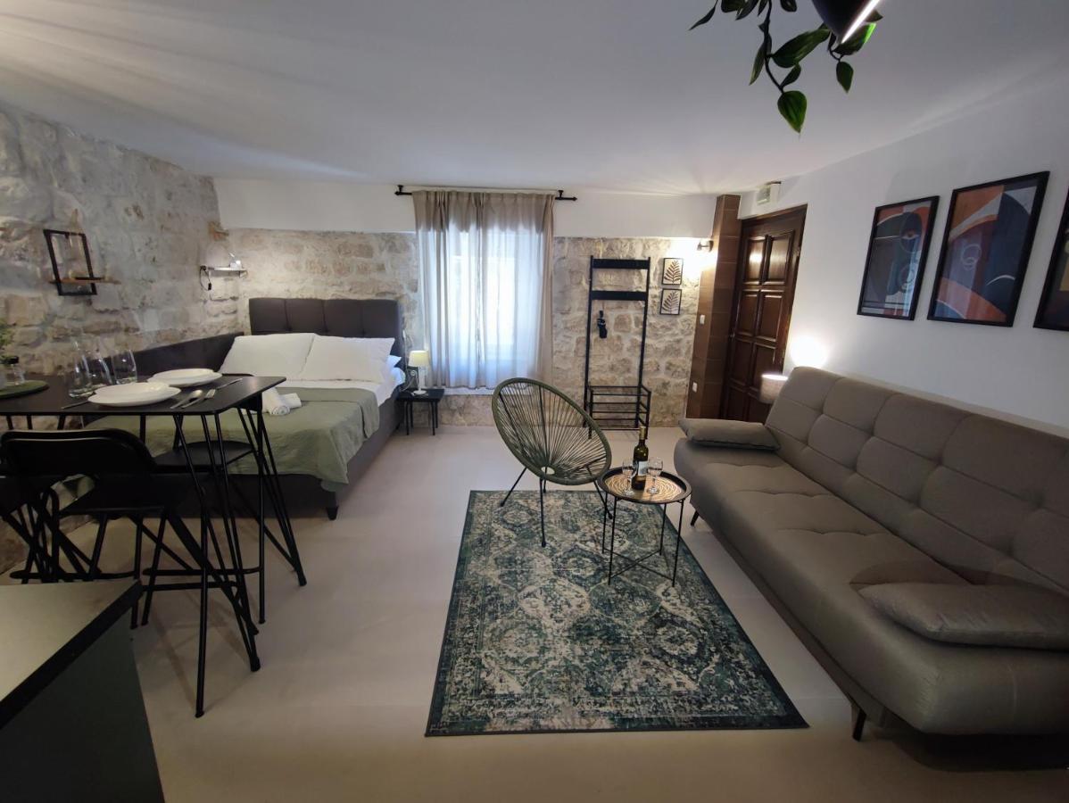 טרוגיר Carol Rooms מראה חיצוני תמונה