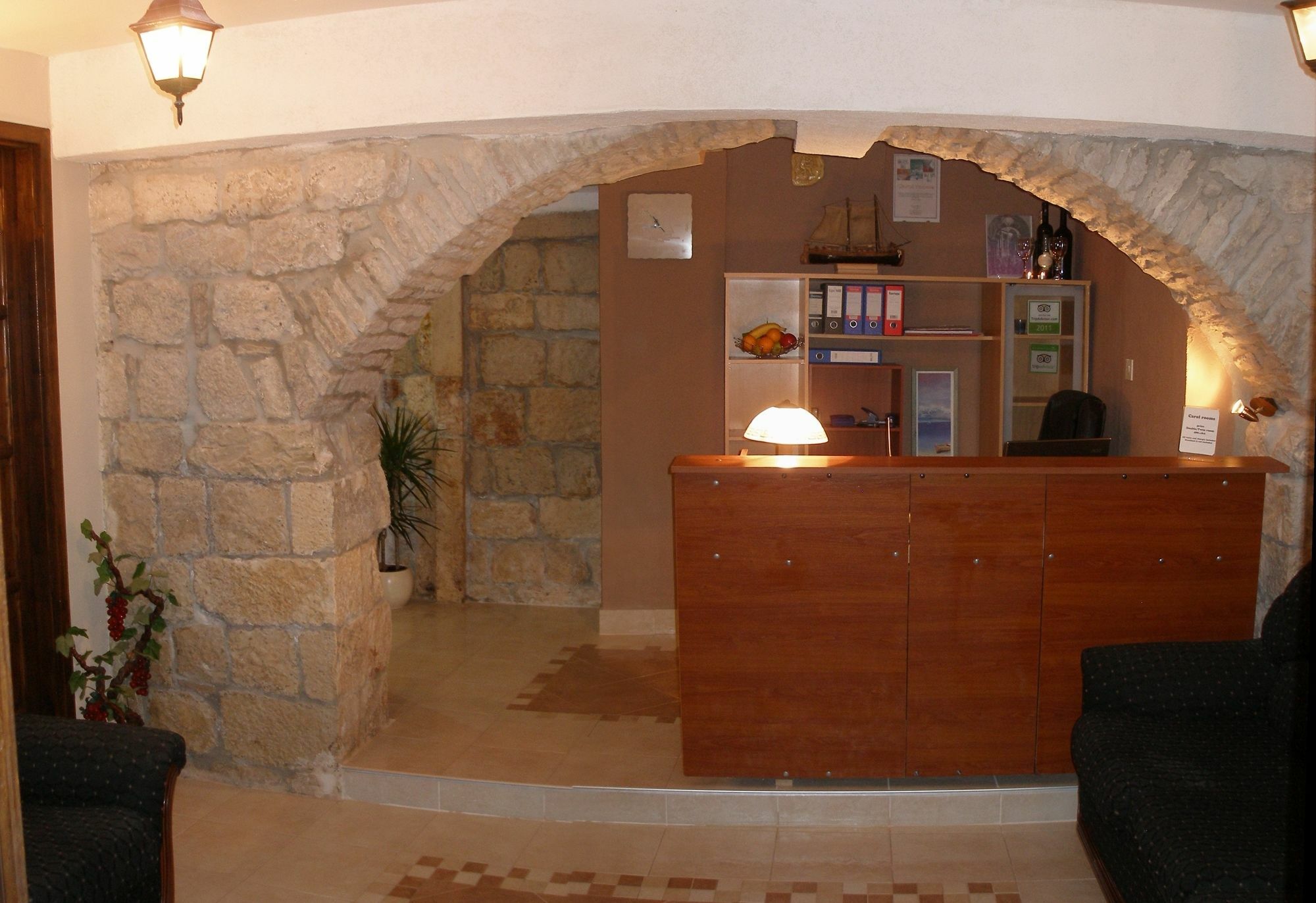 טרוגיר Carol Rooms מראה חיצוני תמונה